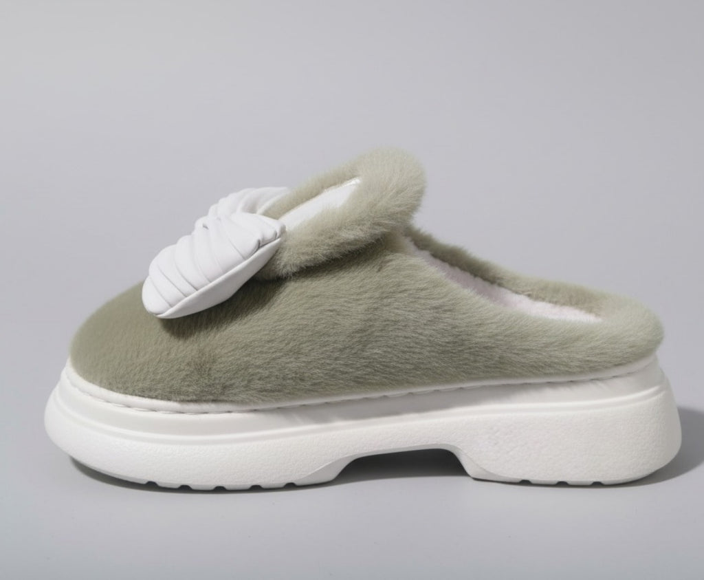 Cozy Furry Indoor Slippers for Women_Green